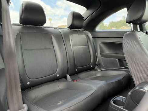 Used 2017 Volkswagen Beetle 1.8T Classic image 21