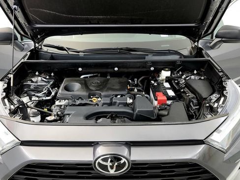 Used 2024 Toyota RAV4 LE AWD/4WD image 15