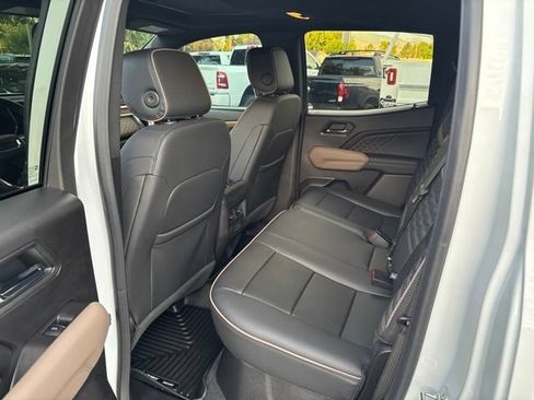 Used 2026 GMC Canyon Denali AWD/4WD image 18