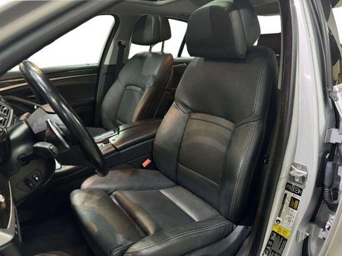 Used 2014 BMW 550i xDrive Sedan image 16