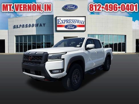 Used 2025 Nissan Frontier PRO-4X w/ Pro Convenience Package AWD/4WD image 2