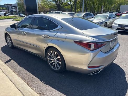 Used 2019 Lexus ES 350 w/ Premium Package FWD image 5