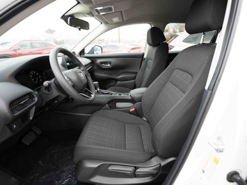 New 2026 Honda HR-V LX image 9