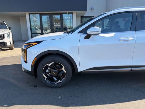 New 2026 Kia Sportage EX AWD/4WD image 10