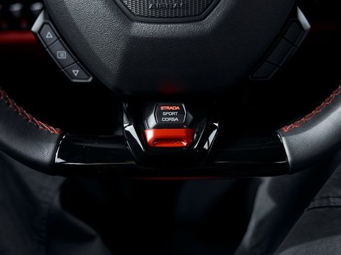 Used 2023 Lamborghini Huracan EVO image 58