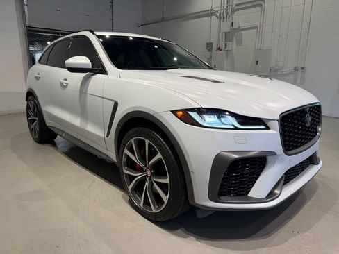 Used 2021 Jaguar F-PACE SVR AWD/4WD image 3