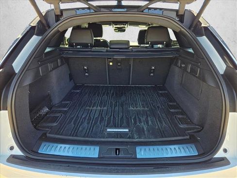 Used 2026 Land Rover Range Rover Velar S image 6
