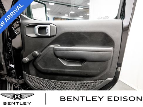 Used 2022 Jeep Wrangler Unlimited Sport AWD/4WD image 31