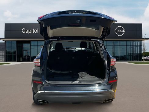 Used 2017 Nissan Murano SV image 9