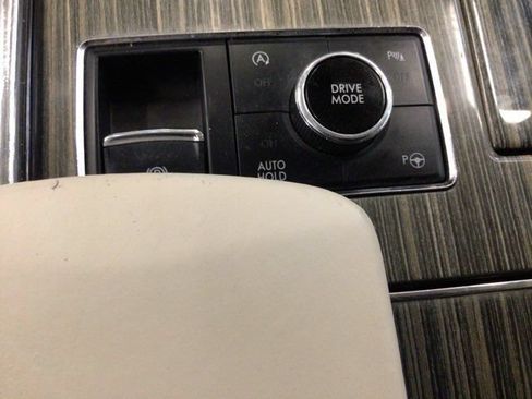 Used 2019 Lincoln Navigator Black Label w/ Cargo Package AWD/4WD image 21
