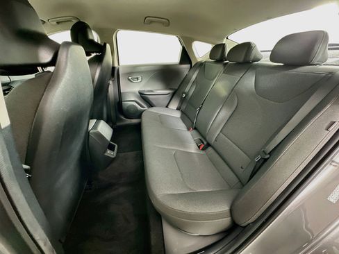 Used 2025 Kia K4 FWD image 26