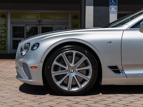 Used 2022 Bentley Continental GT AWD/4WD image 27