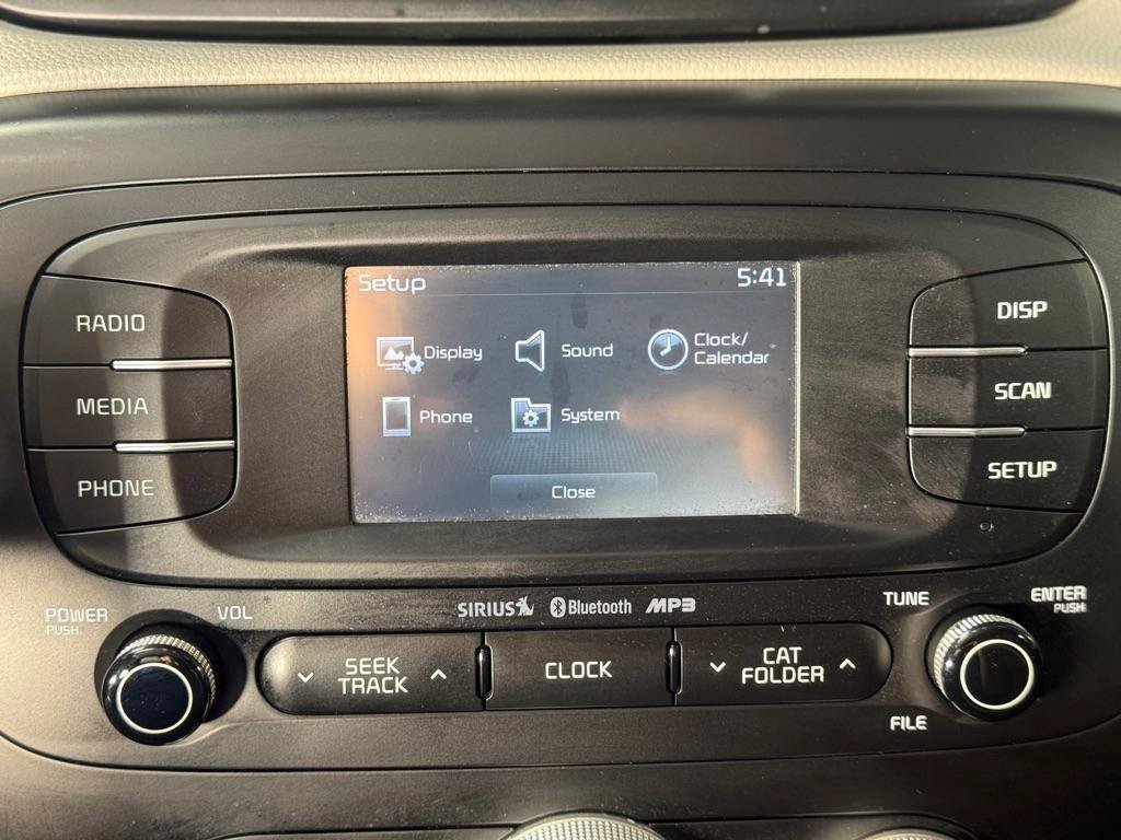 Used 2016 Kia Soul + FWD image 20