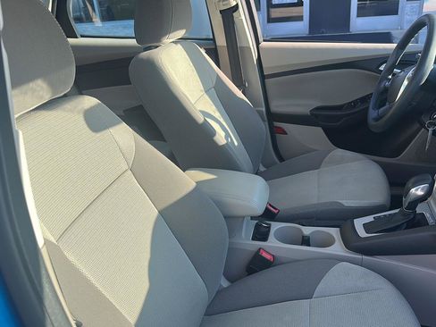 Used 2014 Ford Focus SE FWD image 5