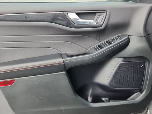 Used 2023 Ford Escape ST-Line image 9