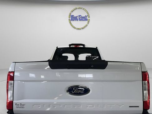 Used 2017 Ford F250 XL w/ Power Equipment Group AWD/4WD image 15