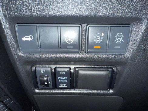 Used 2019 Nissan Armada SL image 22