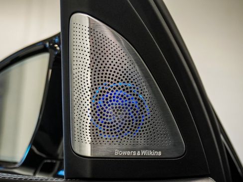 Used 2021 BMW X5 M w/ Competition Package image 27