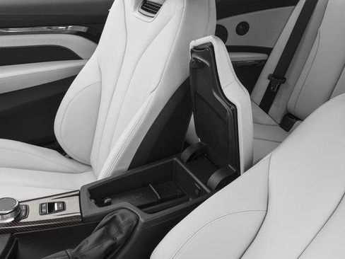 Used 2018 BMW M4 Convertible RWD image 8