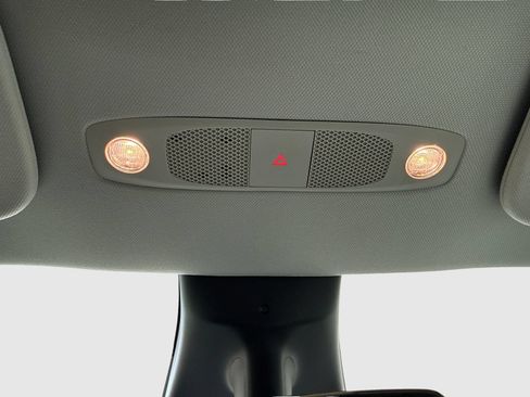 Used 2022 Tesla Model Y Performance AWD/4WD image 34