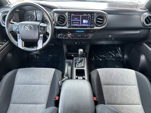 Used 2023 Toyota Tacoma TRD Off-Road AWD/4WD image 12