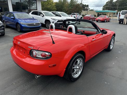 Used 2008 MAZDA MX-5 Miata Sport image 23