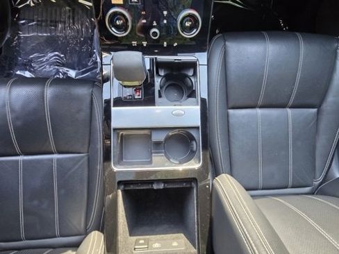 Used 2021 Land Rover Range Rover Velar R-Dynamic S image 38