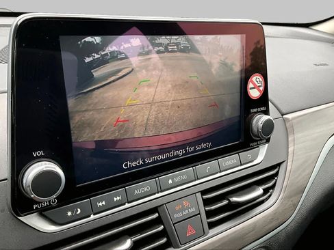 Certified 2025 Nissan Altima 2.5 SV FWD image 26