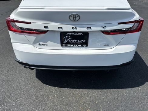 Used 2025 Toyota Camry SE FWD image 24