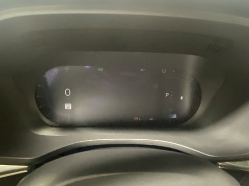 Used 2022 Volvo XC60 B5 Momentum w/ Advanced Package image 16