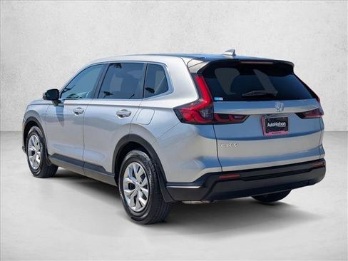Used 2025 Honda CR-V LX image 8