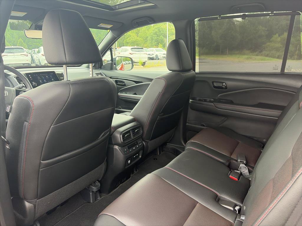 Certified 2024 Honda Passport Black Edition image 20