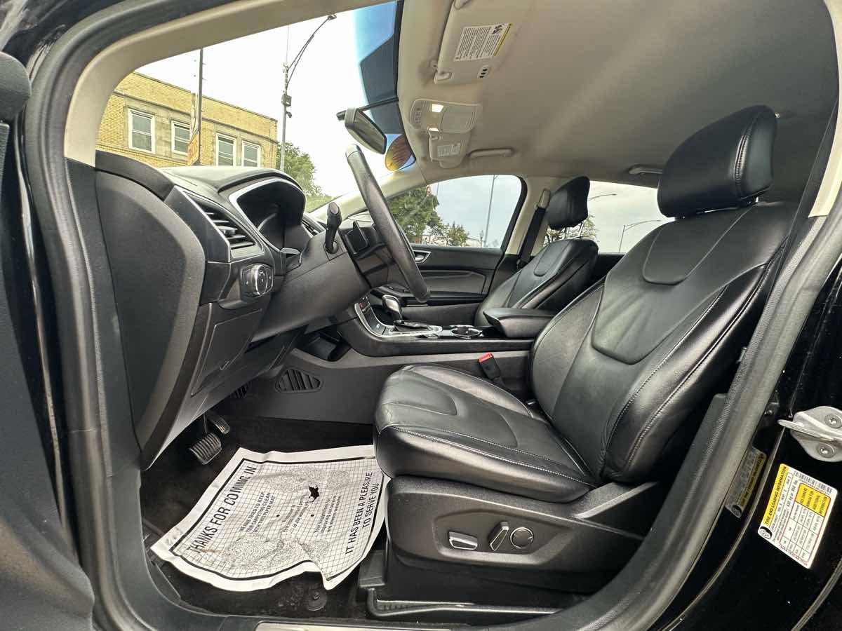 Used 2018 Ford Edge Titanium AWD/4WD image 11