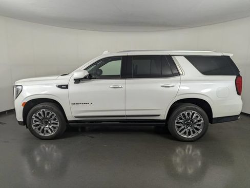 Used 2023 GMC Yukon Denali Ultimate AWD/4WD image 5
