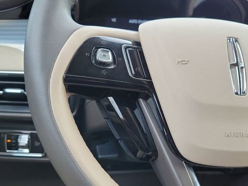 Certified 2022 Lincoln Corsair FWD w/ Equipment Group 101A image 15