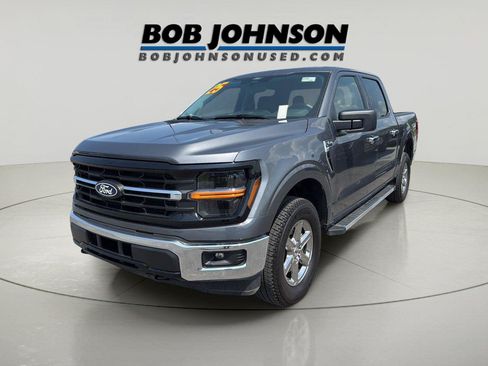 Used 2025 Ford F150 XLT w/ Equipment Group 301A Standard AWD/4WD image 3