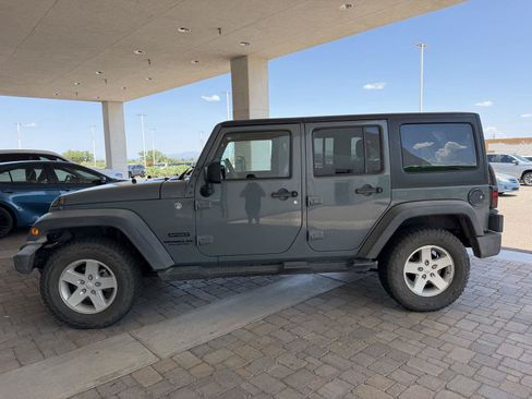 Used 2015 Jeep Wrangler Unlimited Sport w/ Quick Order Package 24S AWD/4WD image 2