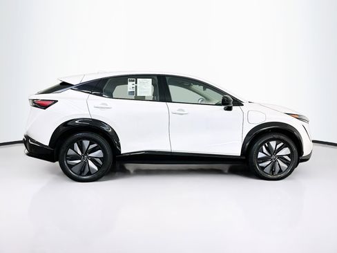Used 2024 Nissan Ariya AWD image 10