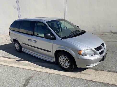 Used 2003 Dodge Grand Caravan Sport image 6