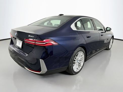 Used 2024 BMW 530i w/ Executive Package RWD image 5