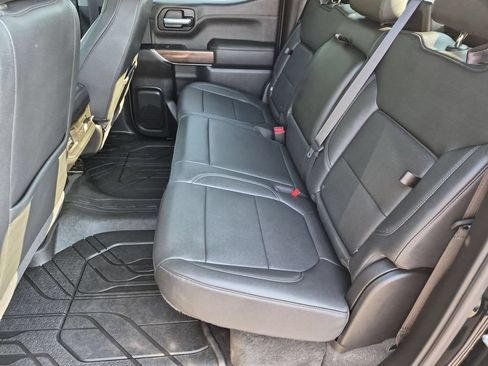 Used 2021 Chevrolet Silverado 1500 LT Trail Boss w/ Convenience Package II AWD/4WD image 18
