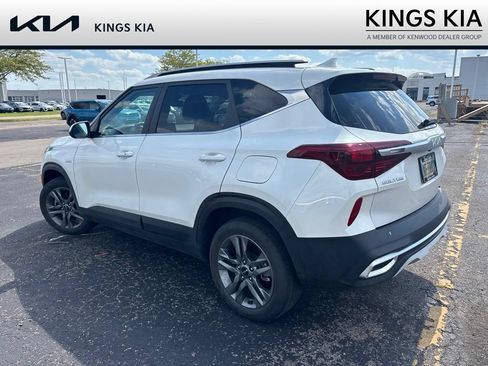 Used 2023 Kia Seltos S w/ Navigation Package AWD/4WD image 10