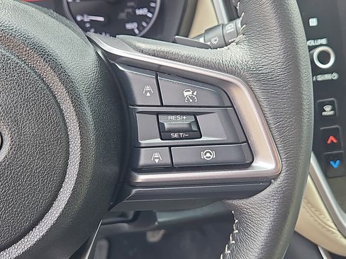 Certified 2025 Subaru Outback Premium image 16