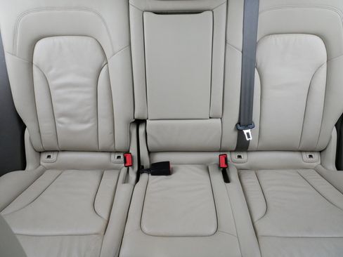 Used 2015 Audi Q5 2.0T Premium Plus w/ Technology Package image 13