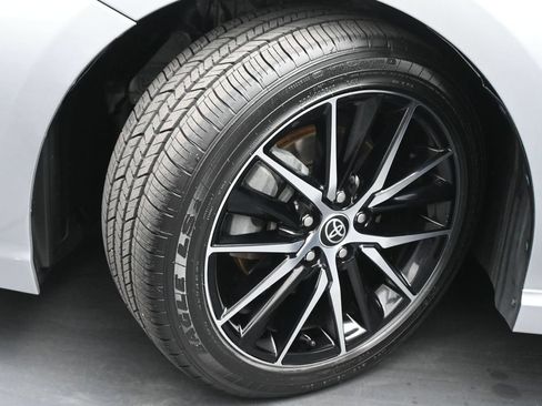 Used 2022 Toyota Camry SE w/ Convenience Package FWD image 20
