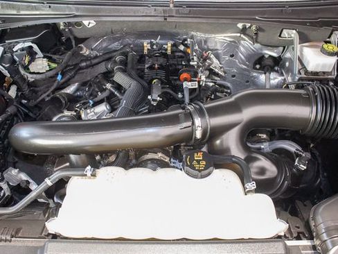 Used 2024 Lincoln Navigator Black Label image 3