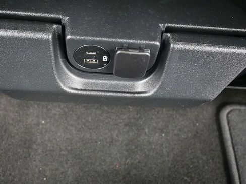 Used 2022 Ford F150 Lariat w/ Equipment Group 501A Mid image 18