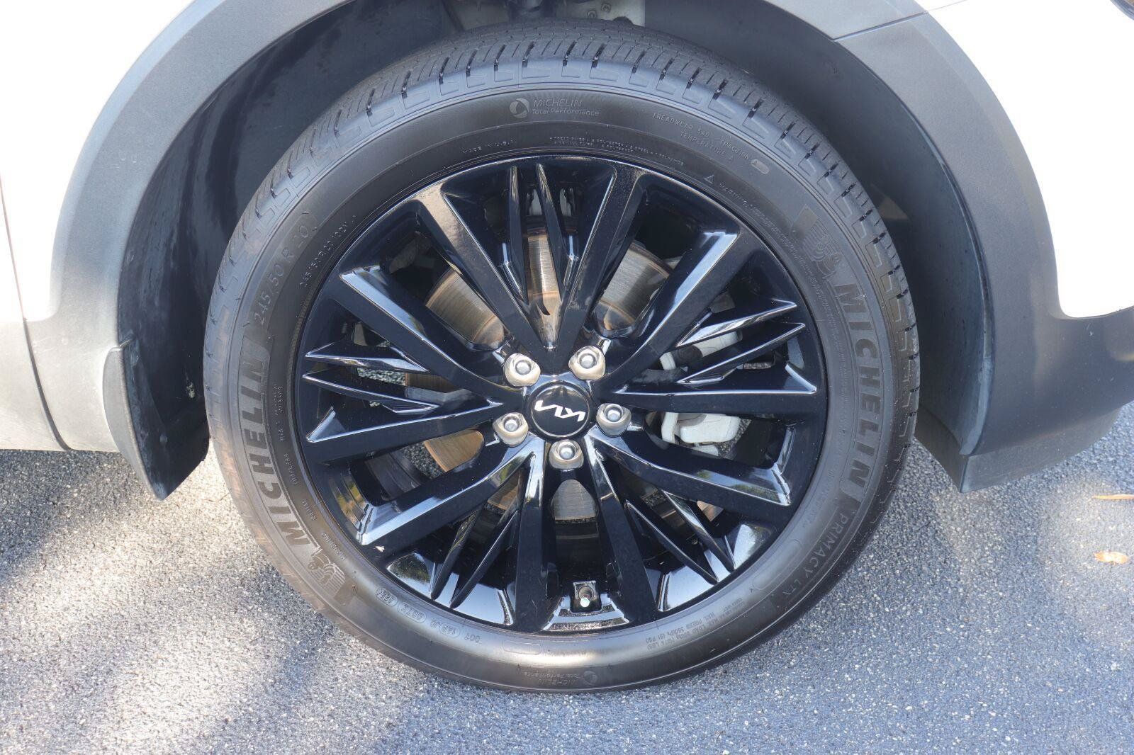 Used 2022 Kia Telluride SX w/ SX Prestige Package AWD/4WD image 41