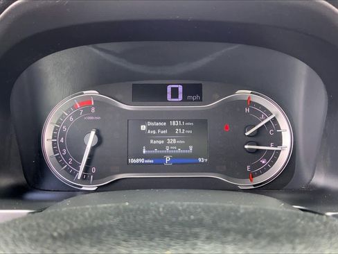 Used 2016 Honda Pilot Touring image 25