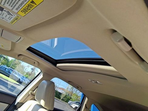Used 2016 Honda CR-V Touring image 14
